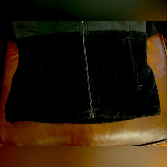 The North Face Breast Cancer Awareness Zipper Jacket- Size XS EUC - Picture 2 of 4